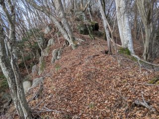 途中の岩場